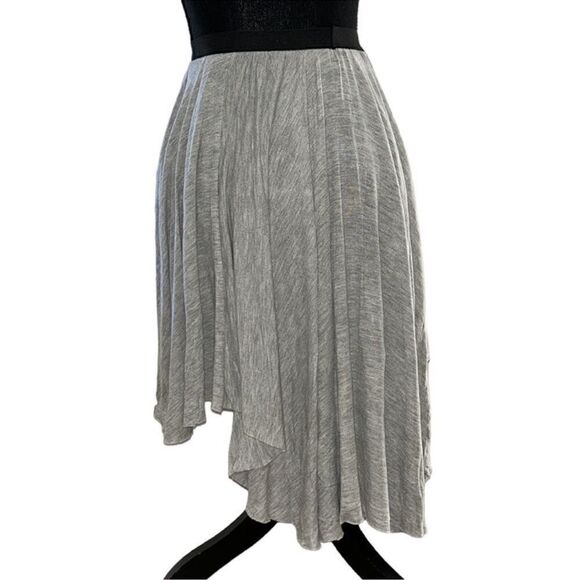 Romeo & Juliet Couture Gray Asymmetrical Hem Skirt(Size Small) - Picture 6 of 8
